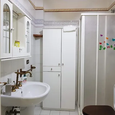 Il Tuppo - Al Centro In Cima Daire Messina