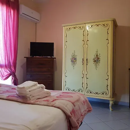 Il Tuppo - Al Centro In Cima Messina